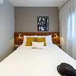 Charlie Contemporaneo Jardins Essential